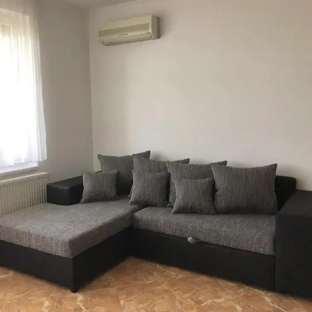 Kek Hullam By Bltn Apartman *